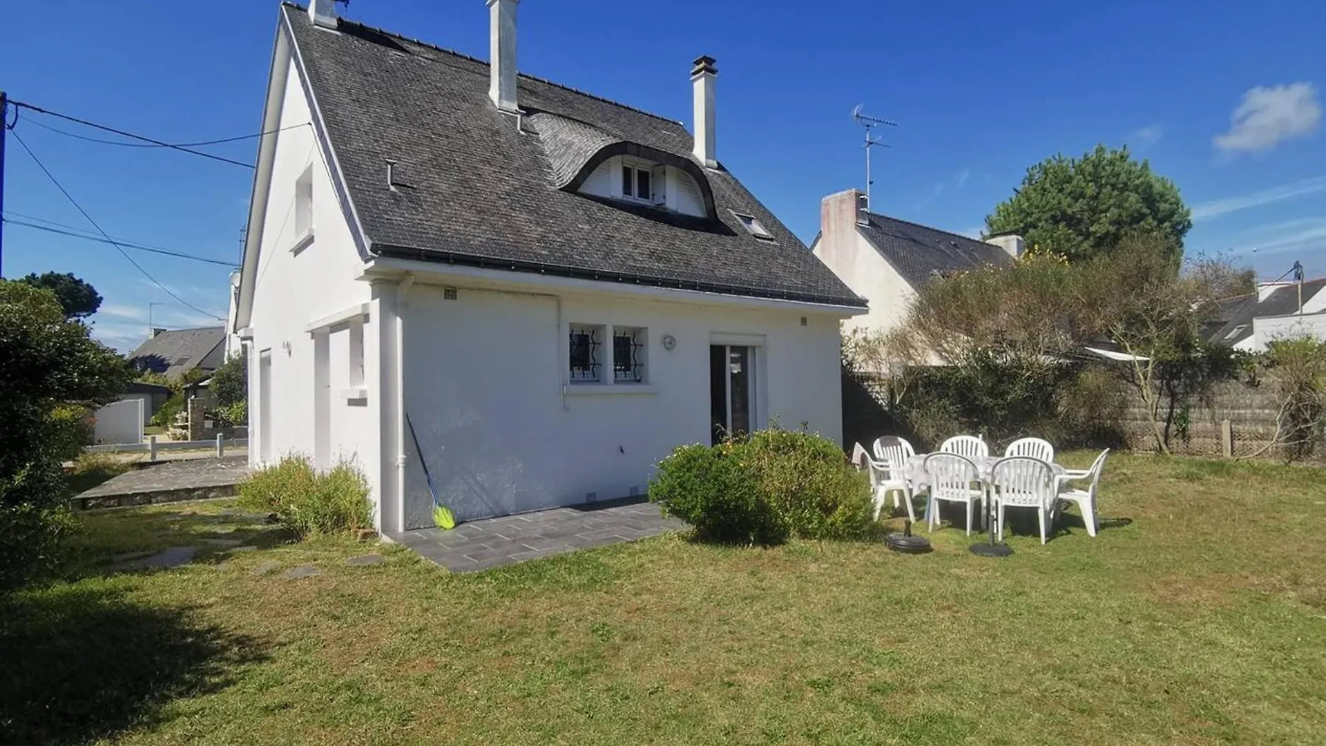 Holiday home Maison 3 Chambres + Cabine, Plage A 100M, Jardin, Jusqu'A 8 Pers., Carnac - Fr-1-377-60